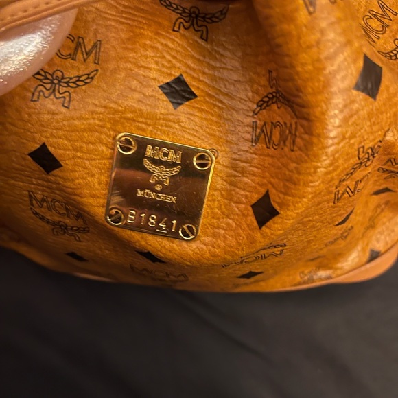 Vintage MCM bucket bag - Picture 5 of 6